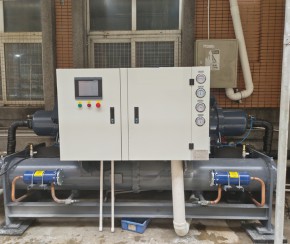 注塑機集中供冷冷凍機,工業(yè)冷水機,螺桿式冷水機